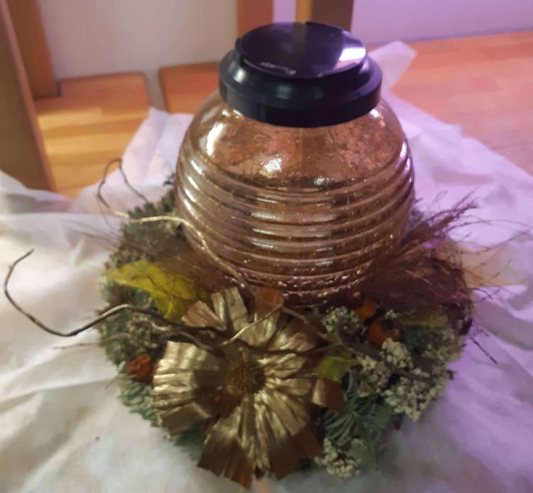 01727720845rjavo-zelena-sveča.jpg-rosa-vita.si